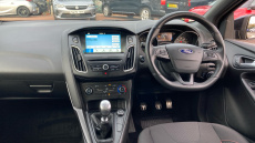 Ford Focus 1.0 EcoBoost 140 ST-Line Navigation 5dr Petrol Hatchback